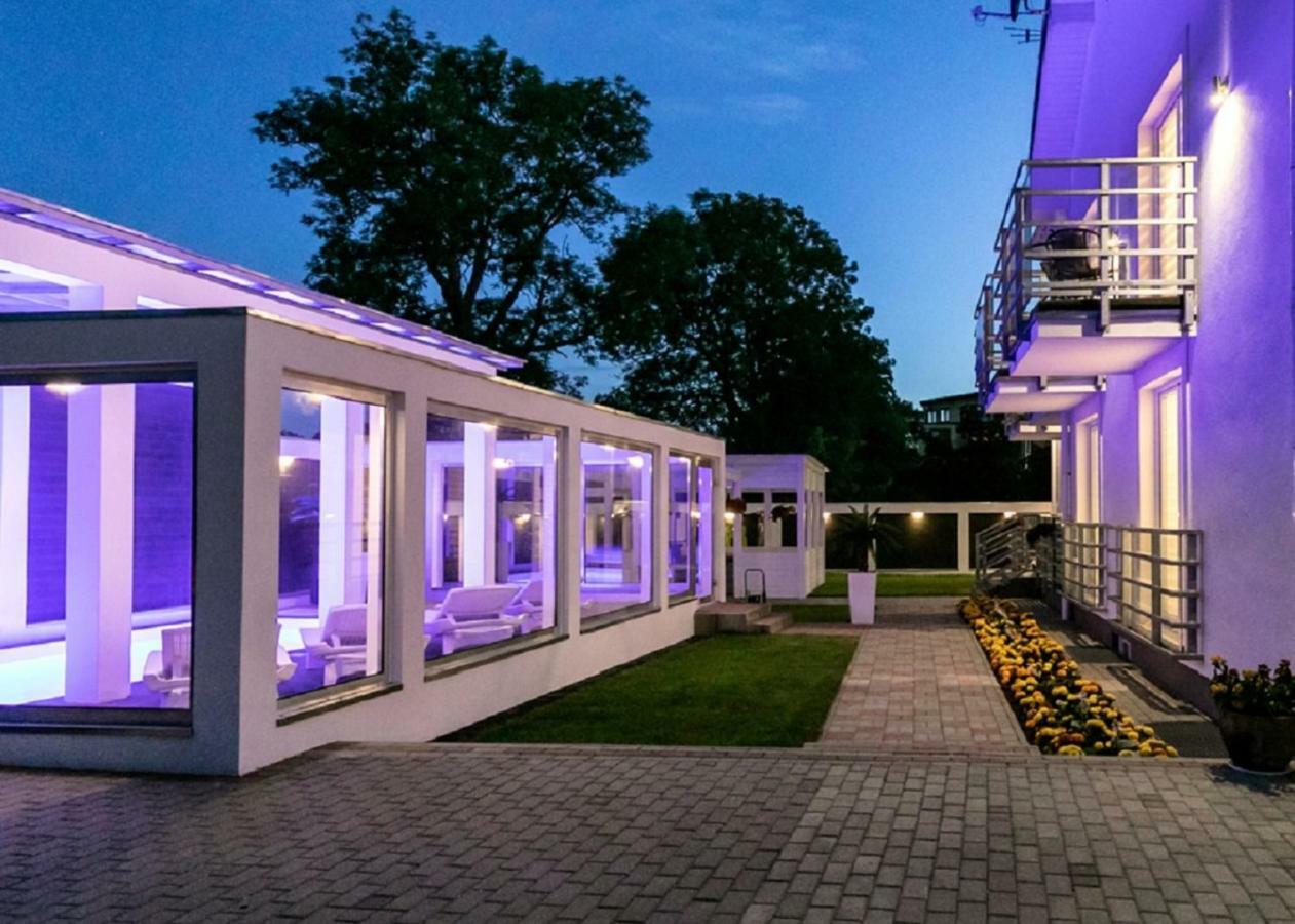 Palisander Z Widokiem Na Morze Trzęsacz Exteriér fotografie